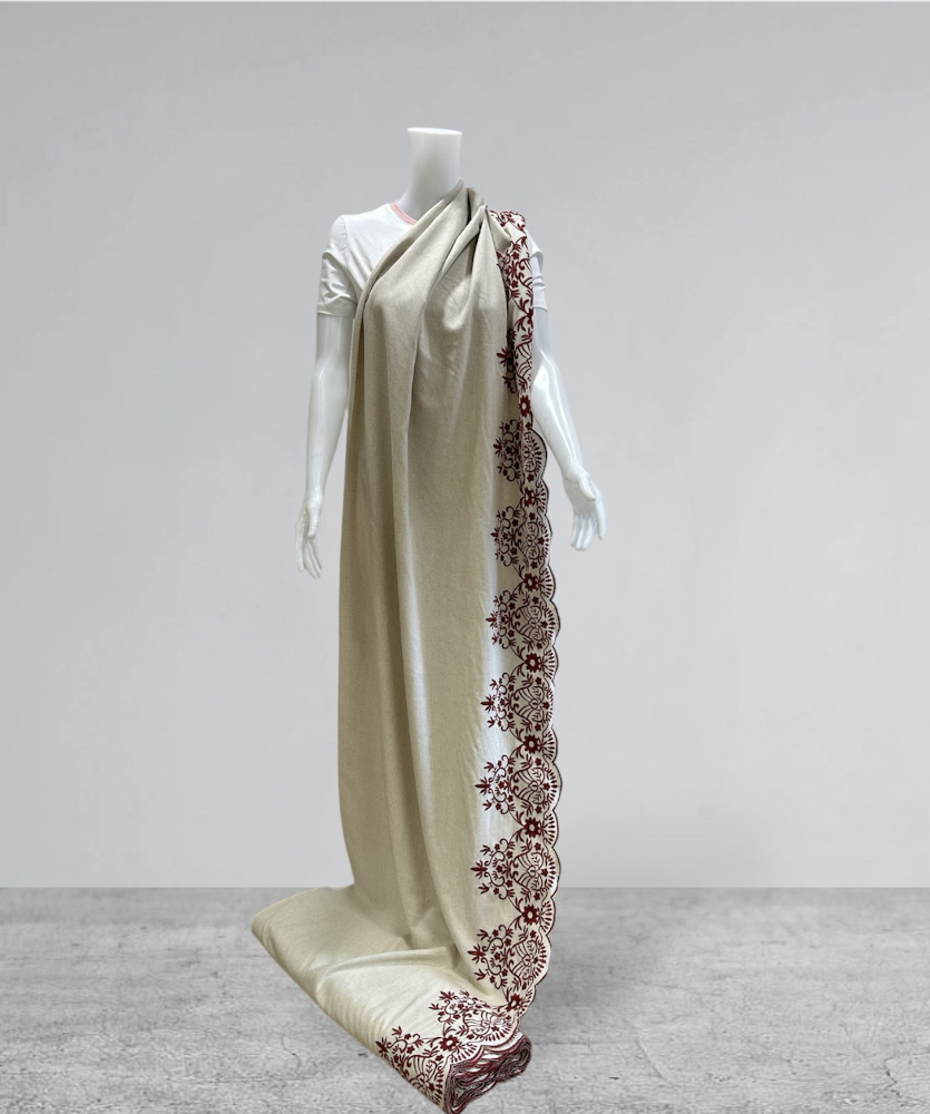 Brodeerattu pellavaviskoosikangas (V19-04737) - Image 3